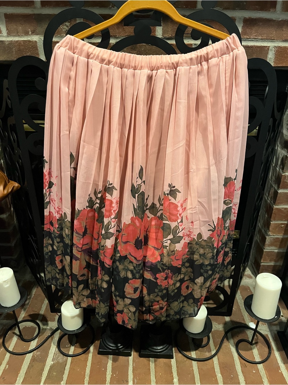 Metro Wear Pink Pleated Midi Skirt with Coral Floral Border Size:M